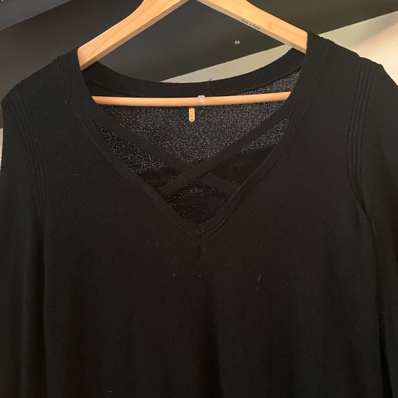 Free People V neckline Sweater Tunic - Picture 3 of 13